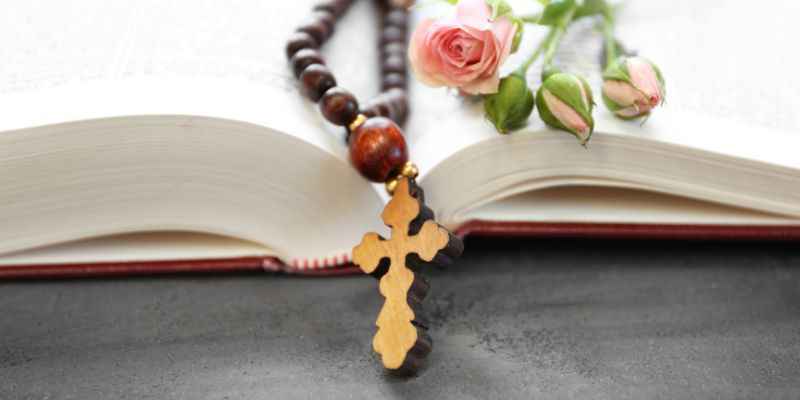 Catholic Bible Rosary Flowers Religion Faith