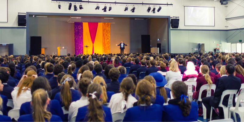 Jonathan Doyle discussing important topics with Catholic students